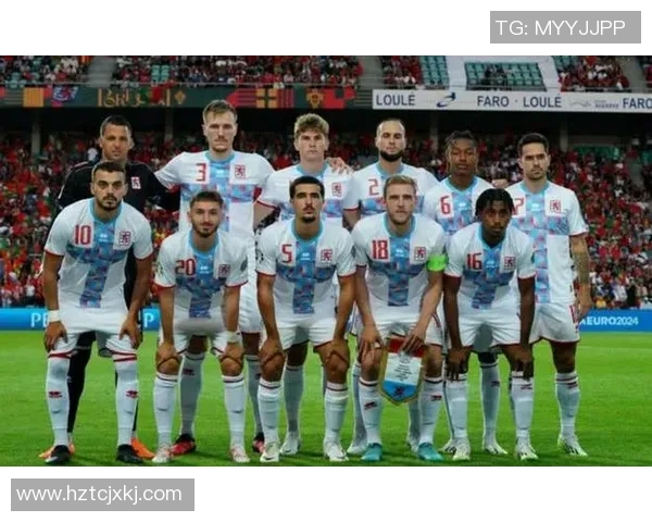 小国足球崛起之路那些闪耀世界的明星球员们